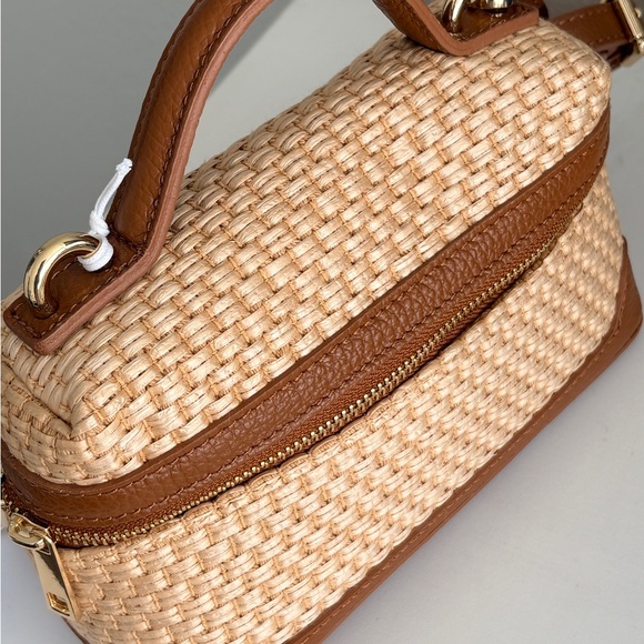 Cheval Firenze Raffia and Leather Tan Woven Handbag! Gorgeous - Picture 11 of 16